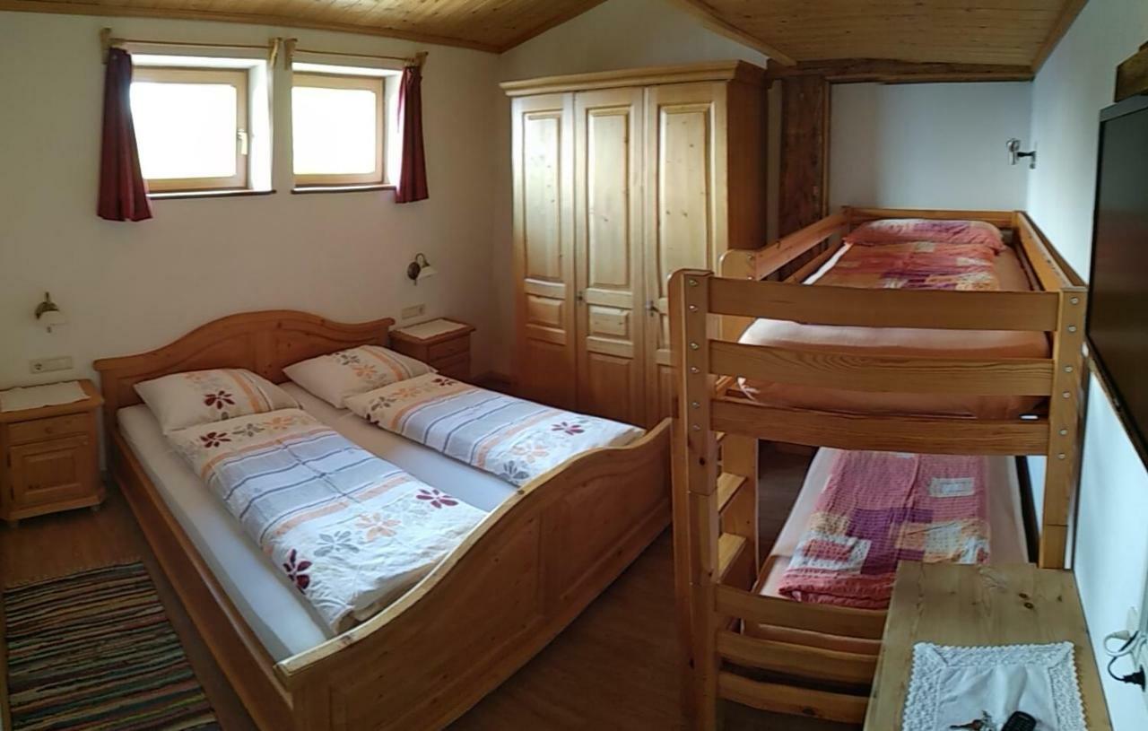 Naschthof Appartement Toblach Buitenkant foto
